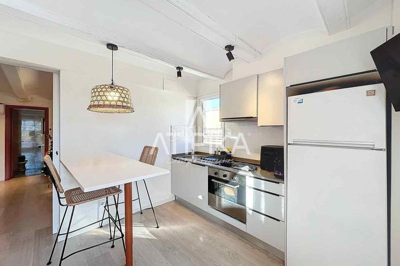Foto ddb861b3-8b97-49e4-8b76-0589a7b97021. Rent penthouse in St. Pere - Sta. Caterina - El Born Barcelona