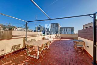 Location Attique à St. Pere - Sta. Caterina - El Born. Ático en alquiler temporal con terraza de 80m cerca del parc de