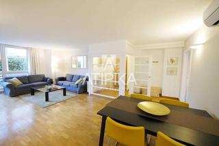 Location Appartement à La Vila Olímpica del Poblenou. Piso en alquiler con dos terrazas y parking en la vila olímpica