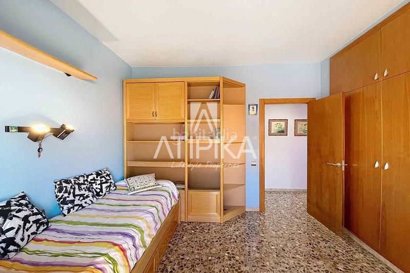 Foto 0371a7fb-233d-4dfd-bd4d-bb944dea395e. Penthouse with heating parking in Centre Castelldefels