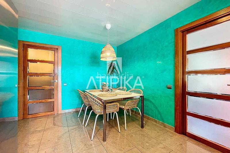 Foto 24dc6ff5-9d7b-4bcd-8d82-360eab0c7914. Penthouse with heating parking in Centre Castelldefels