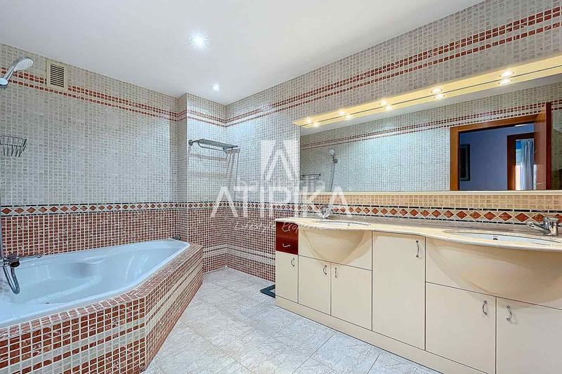 Foto 6a0e2818-0a0e-4cbb-93d2-7f9620458997. Penthouse with heating parking in Centre Castelldefels