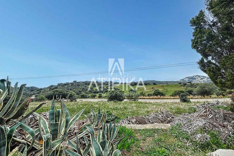 Foto 15a08818-5c78-4a8f-bdb2-40e169db5f5b. Piso finca histórica con masía y torre del siglo xvi en venta en la costa de girona en Roses