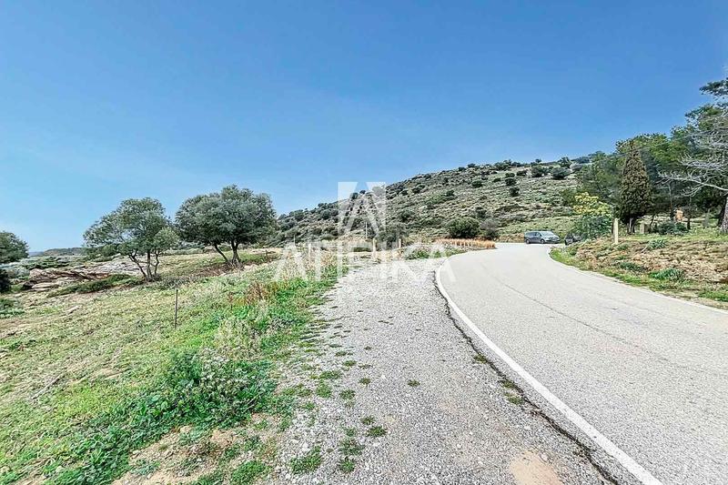Foto 3bbf4e4d-1bba-4265-9adb-415a9879d052. Piso finca histórica con masía y torre del siglo xvi en venta en la costa de girona en Roses
