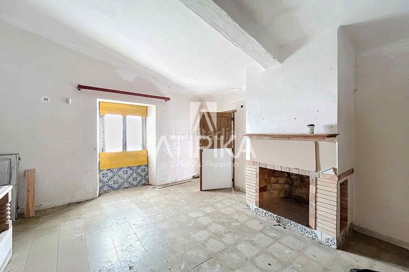 Foto a727da19-2d16-442b-9da6-1e1b701dafba. Piso finca histórica con masía y torre del siglo xvi en venta en la costa de girona en Roses