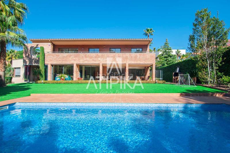 Foto 72474548-7d21-44c8-988f-39a18eda4b13. Maison avec chauffage dans Teià