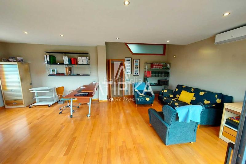 Foto 8c855f4f-87be-409c-87aa-37e77b7bca28. Maison avec chauffage dans Teià