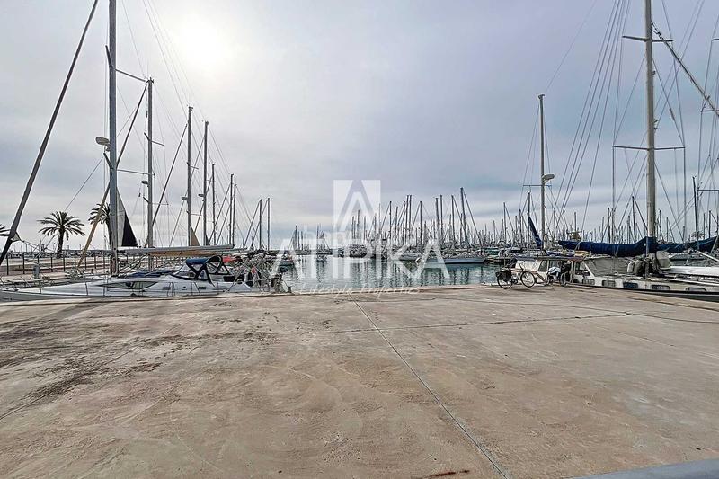 Foto ab809f4f-08a4-4635-9df5-a62c5216f91c. Terreno residencial terreno en venta en la collada en Vilanova i la Geltrú