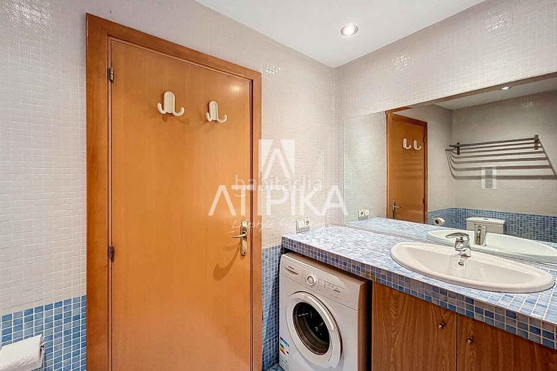 Foto 1e4c9653-141c-4215-b651-c40dc5370c25. Miete büro in Dreta de l´Eixample Barcelona