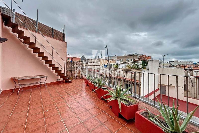 Foto ec708cd0-2c19-4b13-ae9e-eb327c198b73. Miete büro in Dreta de l´Eixample Barcelona