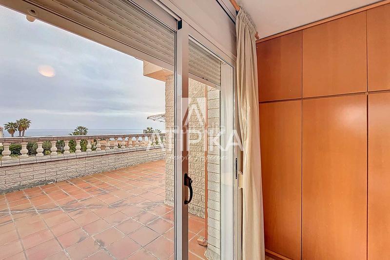 Foto 379f1569-4c0a-4700-b1aa-80a3f8813643. Haus mit heizung pool in Montgoda Lloret de Mar