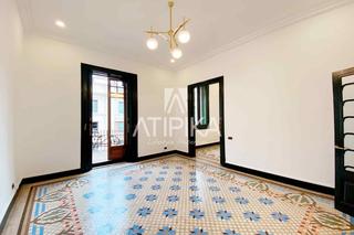 Lloguer Oficina a Dreta de l´Eixample. Luminosa oficina en alquiler de 250m en un edificio modernista e