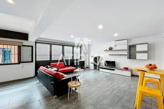 Location Appartement à Vila de Gràcia. Piso de 120m en alquiler temporal, ubicado en una finca de estil