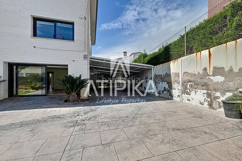 Foto 0a330e3c-7e9f-4503-96b0-347b7eaeab28. Affitto casa con riscaldamento parcheggio piscina in Castelldefels