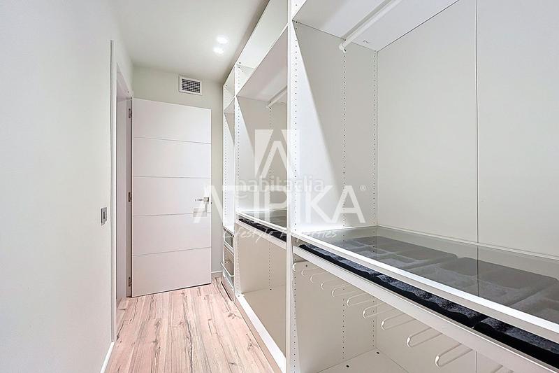 Foto 389ebcac-ba49-42f1-9881-bf154d9f1f5e. Affitto casa con riscaldamento parcheggio piscina in Castelldefels