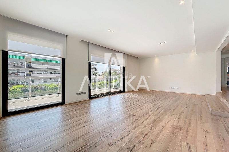 Foto 060719f7-b4ef-49e4-b42c-b91d5660fdbb. Rent house with heating parking pool in Montmar Castelldefels