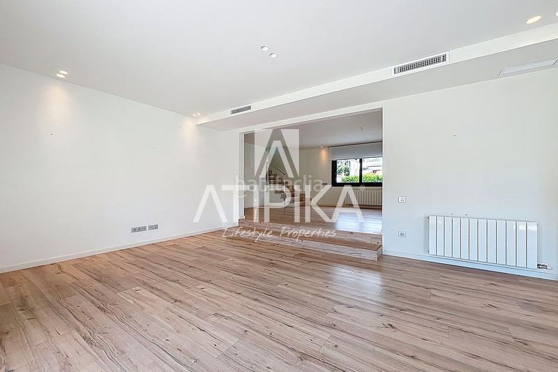 Foto 1d3d3df6-191c-46f8-b471-9f01a5d9d14a. Rent house with heating parking pool in Montmar Castelldefels