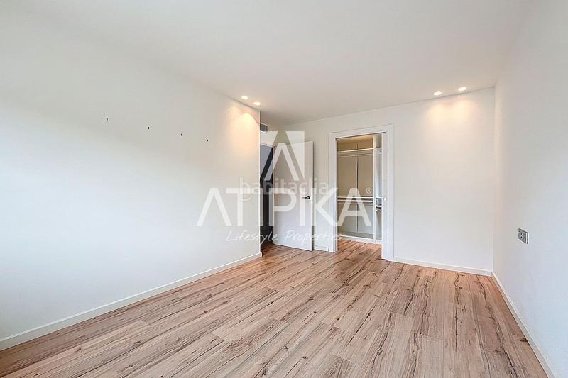 Foto 268b133d-e2df-4bb4-96fc-9574fa14feed. Rent house with heating parking pool in Montmar Castelldefels