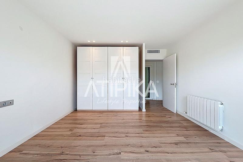 Foto 297be99d-4fe2-4252-a639-01ba23867caf. Rent house with heating parking pool in Montmar Castelldefels