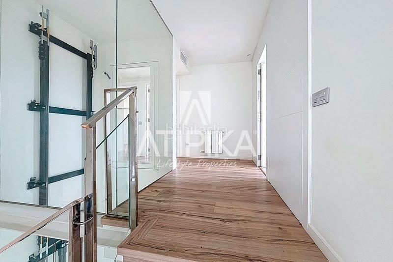 Foto 58acbe73-244a-40f5-a030-756dc22f9120. Rent house with heating parking pool in Montmar Castelldefels