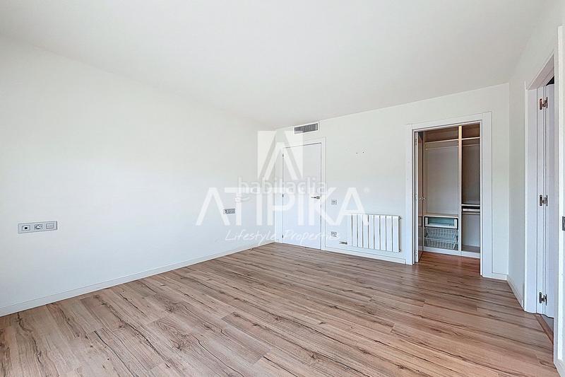 Foto 6b84e57a-786f-4ec2-bc3d-800b322ed41a. Rent house with heating parking pool in Montmar Castelldefels