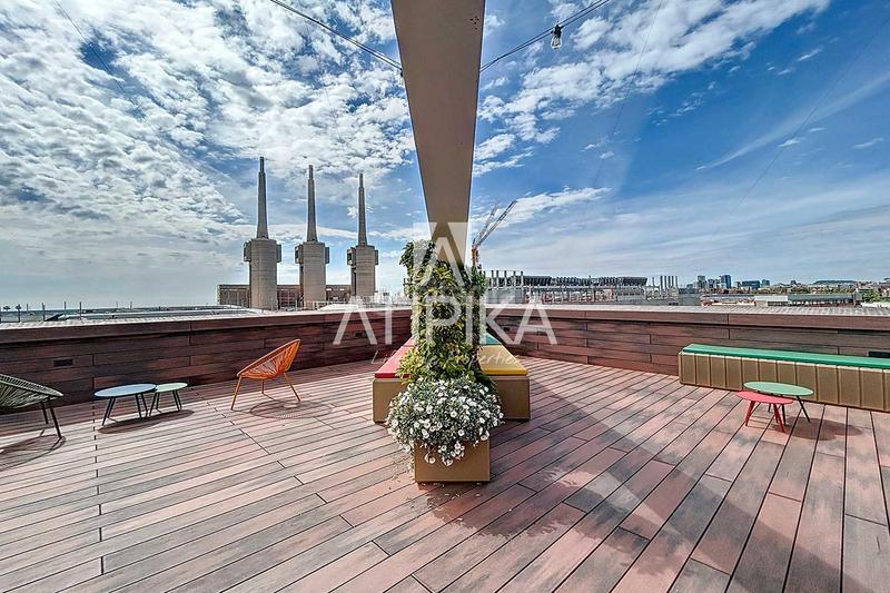 Foto bc183b7f-ae8c-4f20-89ce-5ed6a3c69b54. Location bureau dans El Remei Badalona