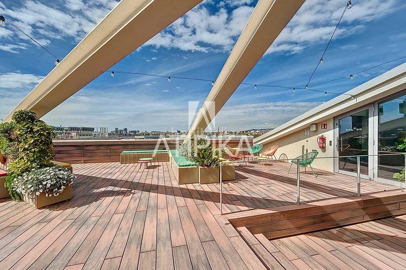 Foto a5fa3373-77a6-48e9-93c0-9b40bdcf71d7. Miete büro in El Remei Badalona