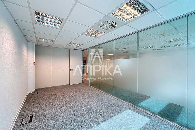 Foto d0a086f4-e8d7-4bc5-84e1-2a94201239d1. Miete büro in El Remei Badalona