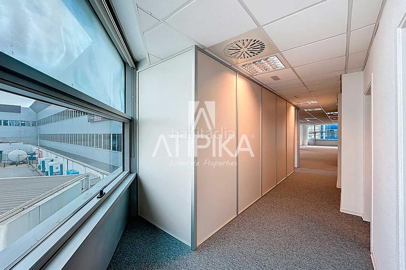 Foto 47a1ae99-da23-44e5-a665-7599f7089cdb. Rent office space in El Remei Badalona