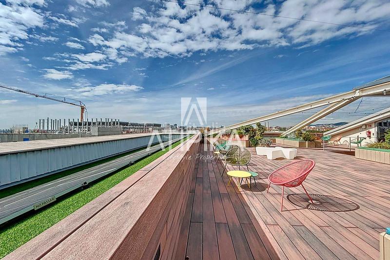 Foto c43fb92f-32da-466c-8850-f8fb0bf03ac8. Rent office space in El Remei Badalona