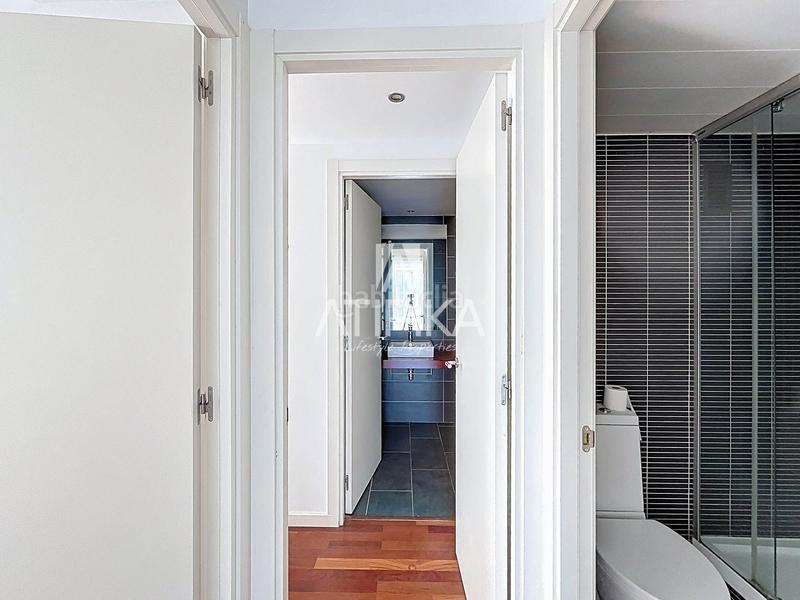 Foto 4096c9d3-2e7d-499e-9415-83f9d9e56e90. Appartement avec parking dans Barceloneta Barcelona