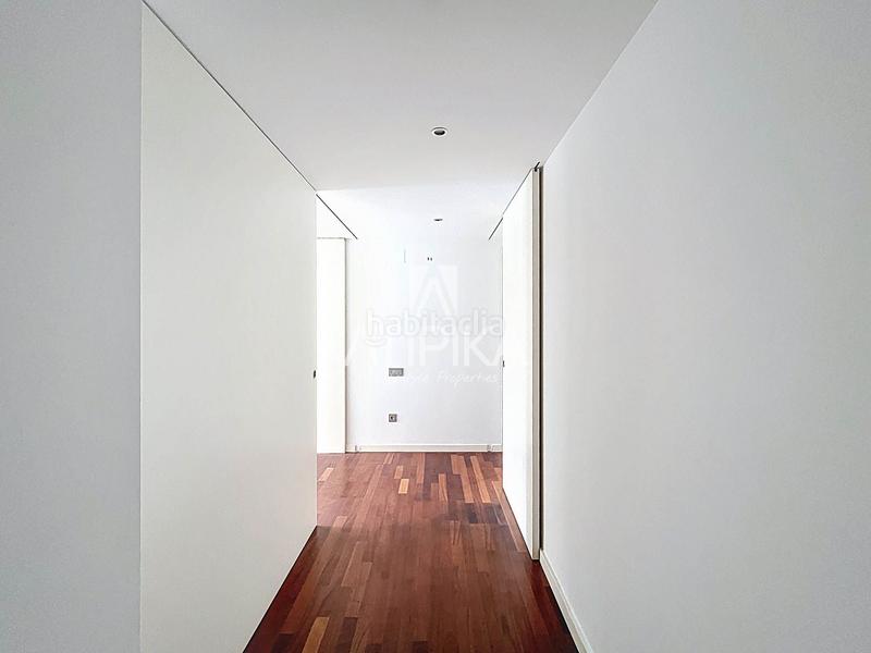 Foto aab81866-cd90-48d7-a532-1f8b4f4349c8. Appartement avec parking dans Barceloneta Barcelona