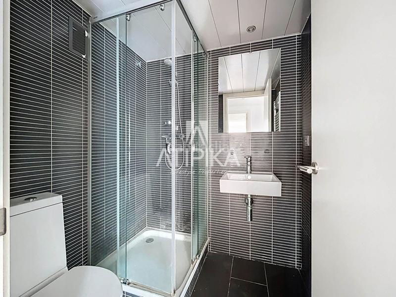 Foto 69f6b8f0-d3f9-400e-a6a7-cf28c86a2fdf. Appartement avec parking dans Barceloneta Barcelona