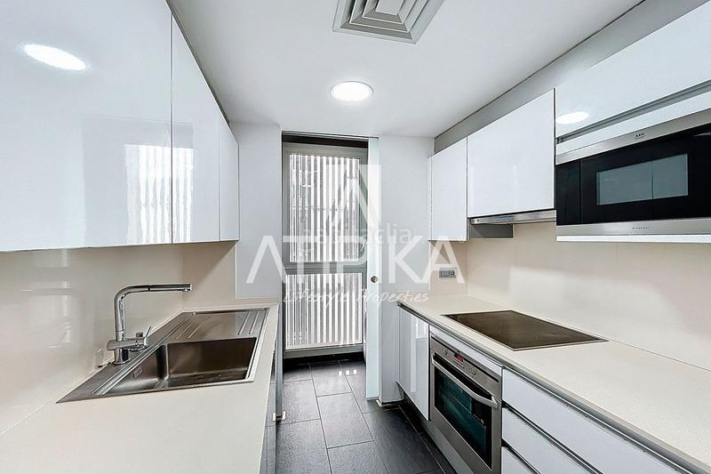 Foto ae39f5a6-9b8f-43d6-8ffd-8394e06d09cd. Appartement avec parking dans Barceloneta Barcelona