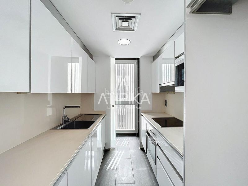 Foto fdd80f30-1088-4e77-8282-6b0b2e496681. Appartement avec parking dans Barceloneta Barcelona