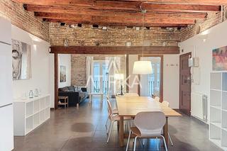 Location Appartement à Gòtic. Piso de 3 habitaciones en alquiler temporal junto a la playa