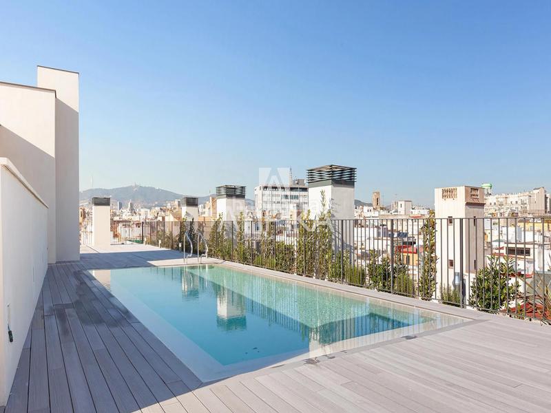 Foto 85049ce2-1204-445a-8884-2bc77af19eb1. Alquiler piso soleado ático con piscina privada en alquiler temporal en Barcelona