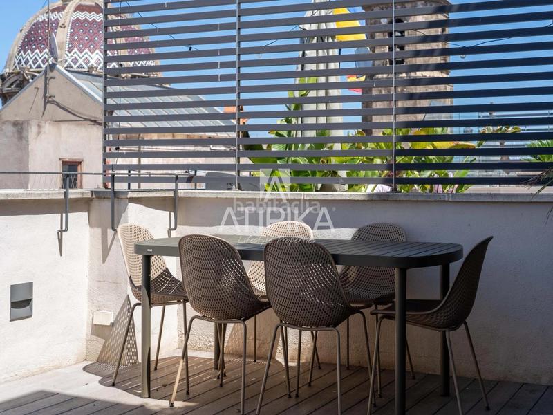 Foto a4012089-098e-4353-9cb2-9011c377a6a6. Alquiler piso soleado ático con piscina privada en alquiler temporal en Barcelona