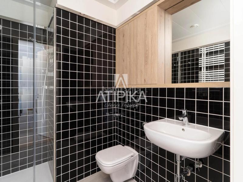 Foto c981737e-ee51-4dcc-a6c2-4c4c42dae20e. Alquiler piso soleado ático con piscina privada en alquiler temporal en Barcelona
