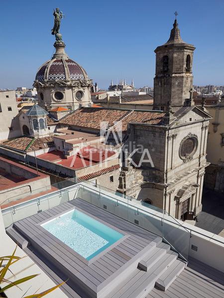 Foto 84f6de8a-2713-4b23-874f-95ecab3fd86f. Rent flat with pool in Gòtic Barcelona