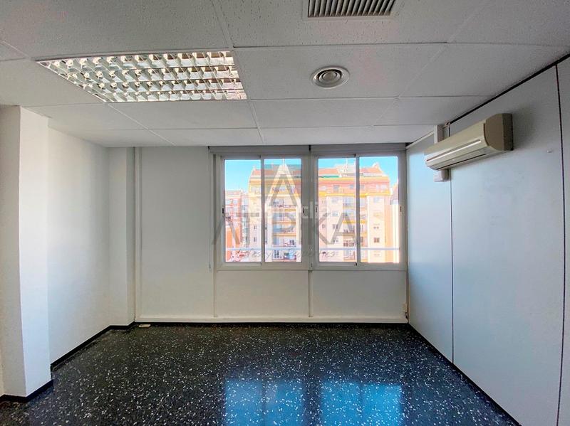 Foto 525bdfae-d1c7-42a7-8707-5c6ce137cbb2. Location bureau dans Barri de les Corts Barcelona