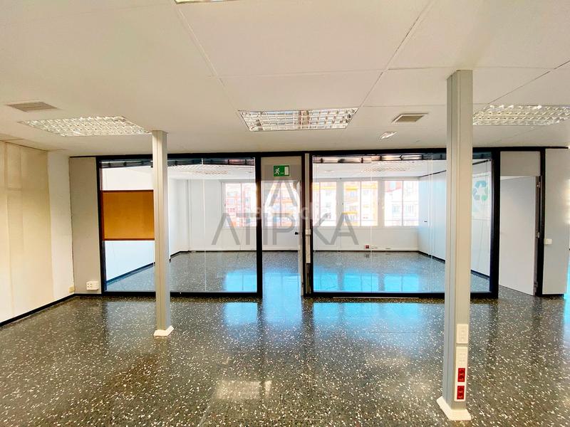 Foto 99191790-8f76-4ee0-9ab8-905684b0768d. Location bureau dans Barri de les Corts Barcelona