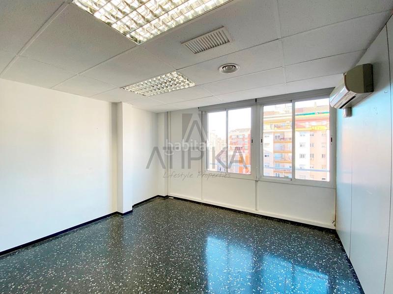 Foto c73ba972-d9aa-44f1-b21d-b4411a802b05. Location bureau dans Barri de les Corts Barcelona