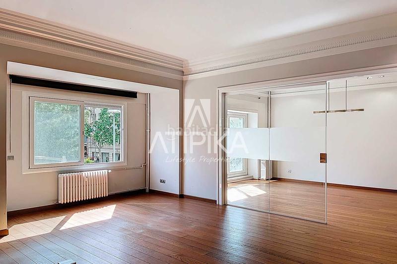 Foto 6aad09ec-9a94-44ee-883e-e7aec94abb72. Piso  en venta de 330 m2 apta para despacho o vivienda con posibilidad de segregar en avinguda de pau casals en Barcelona