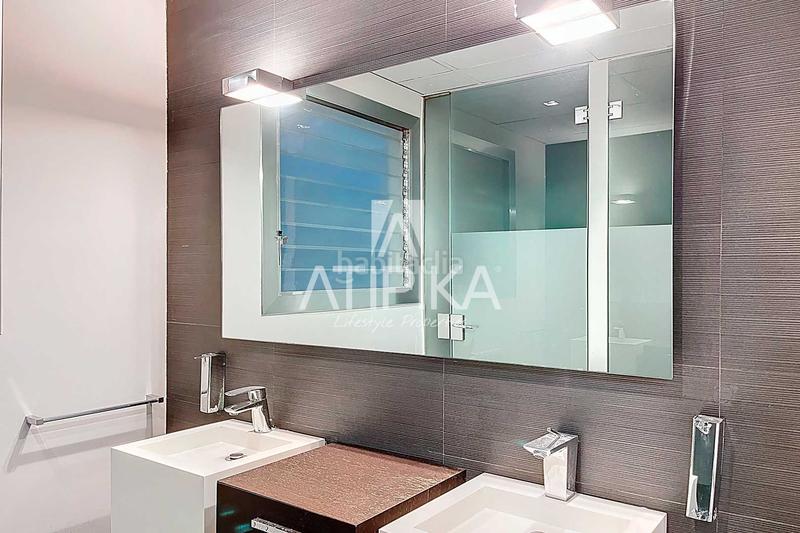 Foto c168a501-c669-4735-8dd3-2726e5f9b024. Piso  en venta de 330 m2 apta para despacho o vivienda con posibilidad de segregar en avinguda de pau casals en Barcelona