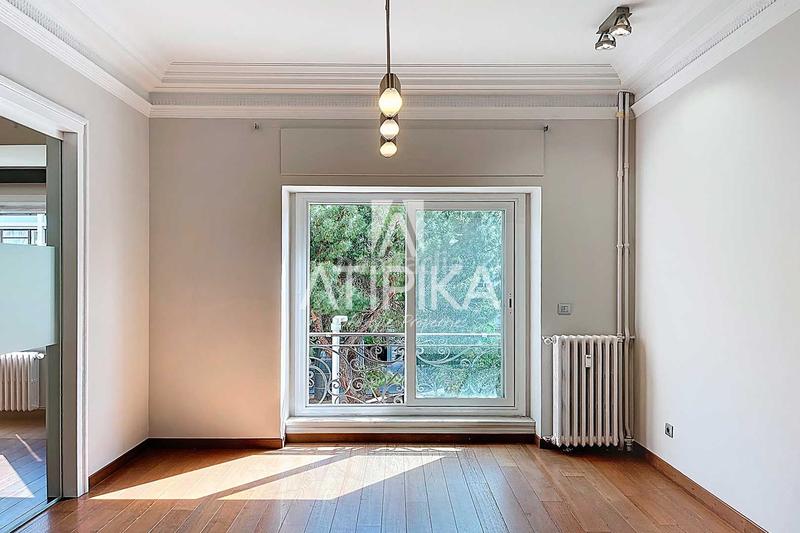 Foto c3e62fdf-d038-4e5e-a253-fa2a70558248. Piso  en venta de 330 m2 apta para despacho o vivienda con posibilidad de segregar en avinguda de pau casals en Barcelona