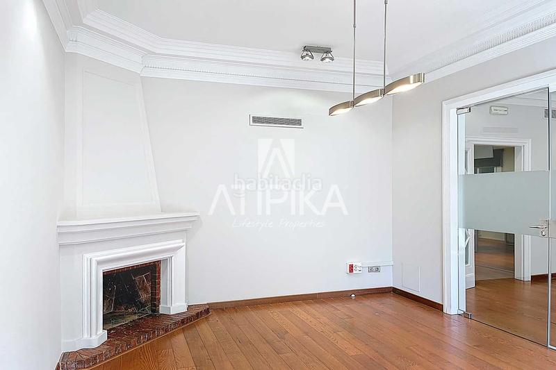 Foto f2145cf6-de1d-451e-8dfd-5fab84905615. Piso  en venta de 330 m2 apta para despacho o vivienda con posibilidad de segregar en avinguda de pau casals en Barcelona