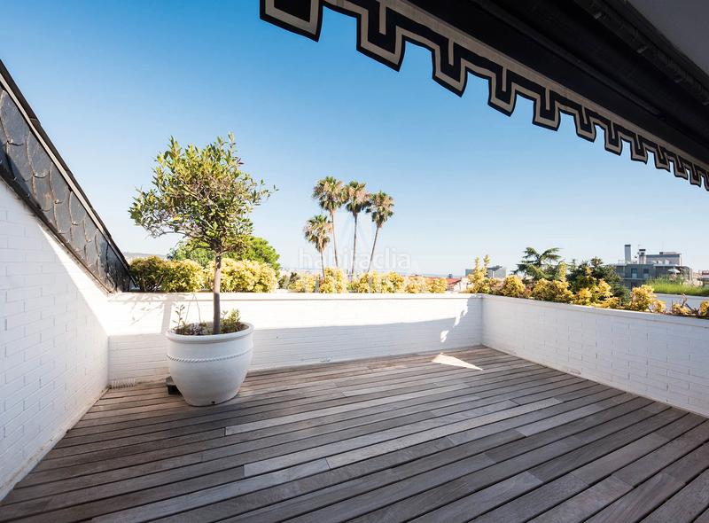 Foto 28320cfb-9910-49be-a345-f927023dd595. Casa con riscaldamento parcheggio piscina in Pedralbes Barcelona