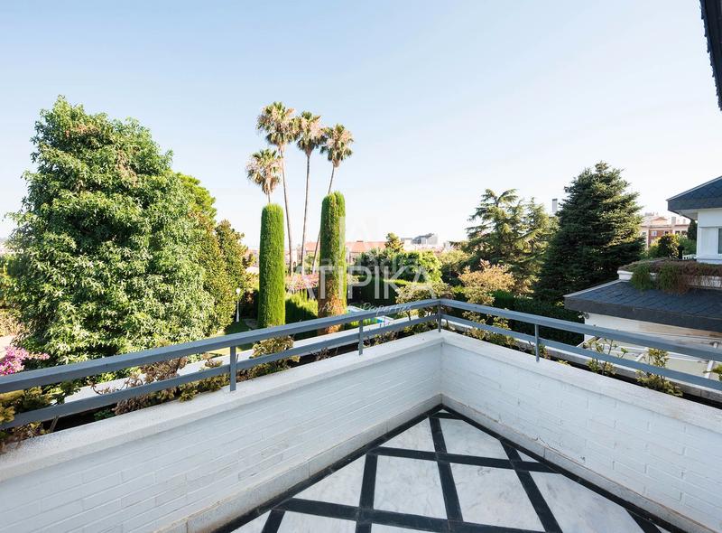 Foto 6ba27514-68d3-4f39-a7a0-c35352977071. Casa con riscaldamento parcheggio piscina in Pedralbes Barcelona