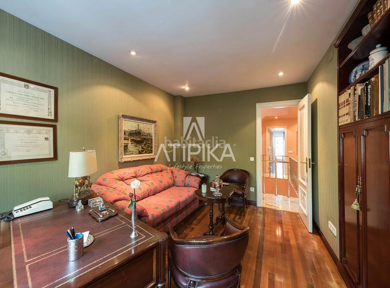 Foto 7ec31abe-6567-44b6-9d04-801bc1771c1e. Casa con riscaldamento parcheggio piscina in Pedralbes Barcelona